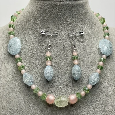 Conjunto de pendientes collar con cuentas brillantes luna lucite de vidrio artesanal artesanal primavera Foto 1 de 4