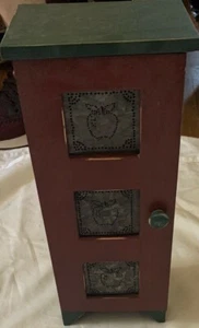 Enclosed Desk Organizer - Picture 1 of 2