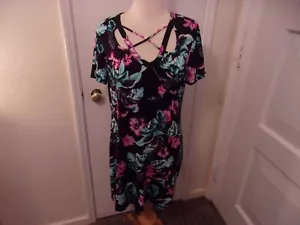 NO COMMENT DRESS-SIZE LARGE-SHORT SLEEVES-MULTI COLOR - Picture 1 of 6