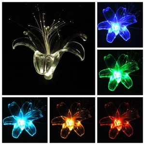 2-PCS Solar Powered Lily Flower Garden Yard Stake Pathway Lawn Light LED AUTO-ON - Picture 1 of 10