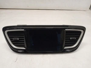 2017 Chrysler Pacifica GPS TV Display Screen Dash Mounted ID 68239902 (opt) OEM - Picture 1 of 7