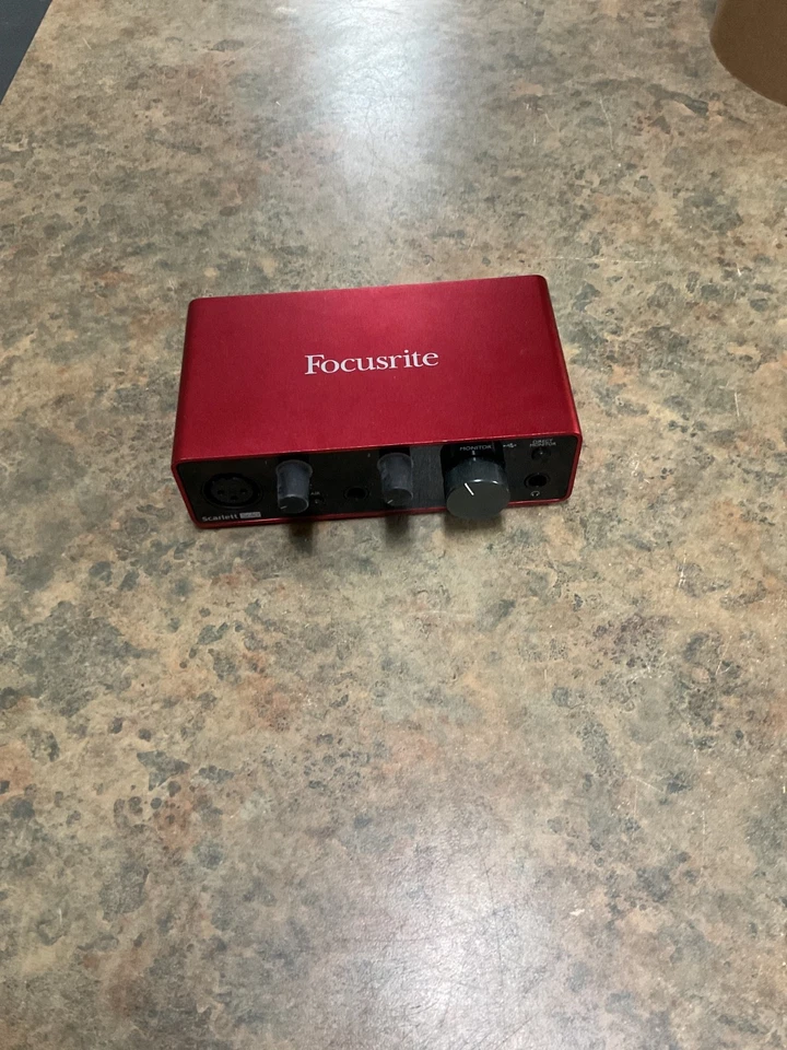 Interfaz de audio Focusrite Scarlett Solo USB-C tercera generación Foto 1 de 1
