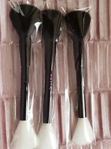 Lot/3 Mally Dual- Ended Highlighter Brush Face new in plastic - Picture 1 of 2