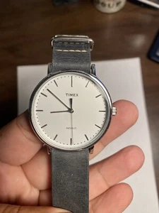 Men's Timex TW2P91300 Weekender Fairfield White Dial w Gray Leather Band (15) - Picture 1 of 17
