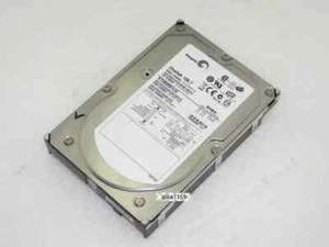 Seagate ST3300007LW 300G Server 68-pin SCSI 3.5 hard drive 10K7 U320 - Picture 1 of 2
