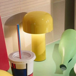 Flos, Bellhop Giallo, Edward and Jay Osgerby - Picture 1 of 3