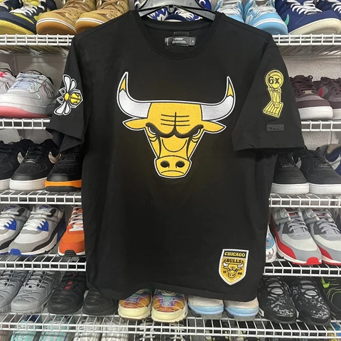Y2K Mens Pro Standard Chicago Bulls 6 Time Champs Yellow T shirt Sz XL Cover