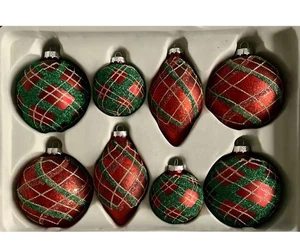Martha Stewart Large Red Green Tartan Plaid Glass Christmas Ornaments Set 8 NEW - Picture 1 of 6