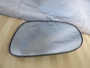 10 11 12 2010 2011 2012 Lexus HS250h Side Mirror Right PASSENGER GLASS ONLY OEM - Picture 1 of 6