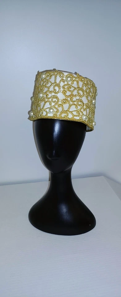 White Pearl and Gold Vintage High Pillbox Hat - Image 1 of 4