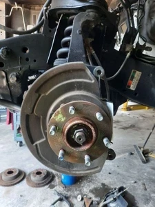 Husillo/nudillo delantero izquierdo del conductor para Nissan Titan XD 16-20 206033 M049 - Imagen 1 de 24