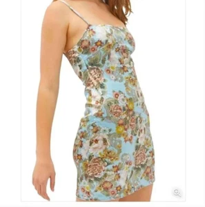 Abito arazzo alla moda UO Sateen mini slip floreale drago hipster Artsy Boho - Foto 1 di 5