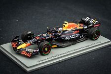 Sergio Perez - Red Bull Racing RB18 #11 Sieger GP Singapore 2022, Spark 1:43