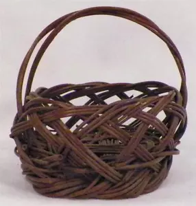 Sewing Yarn Basket Wicker Brown Small Victorian Weave Adorable Antique AS IS - Picture 1 of 4