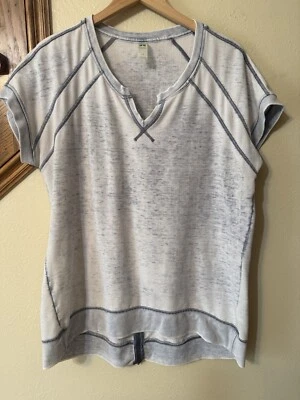 Green Tea Faded Blue Gray Wash Hi Lo Short Sleeve Blouse Size Large  - Image 1 of 4