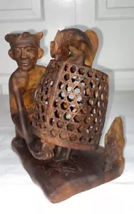 Antigua escultura de jaula de pájaros tallada en madera Mas Bali con 3 gallos *Tantra - Imagen 1 de 21