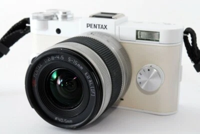 PENTAX Q-S1 02 Zoom Kit 12.4MP White [Exc+++] w/8GB SD Card,Strap Japan [664] - Image 1 of 4