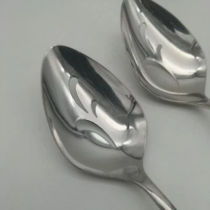 2 Oneida Oneidacraft Deluxe Stainless Flatware 8" Serving Spoons - Picture 1 of 5