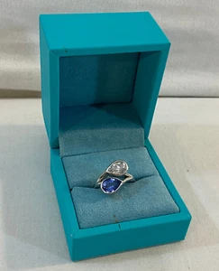 Anillo de plata de ley con bisel de pera moissanita y zafiro - Imagen 1 de 11