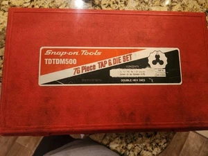 Snap-On NEW 76 PIECE METRIC & SAE Tap and Die Set TDTDM500 Ships for FREE - Bild 1 von 10