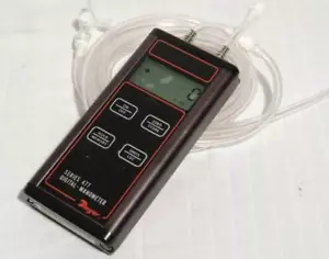 Dwyer Series 477: 477-2-FM Handheld Digital Manometer - Picture 1 of 2