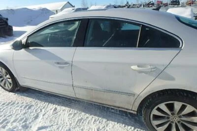 Used Speedometer Gauge fits: 2009 Volkswagen Cc cluster KPH Canada market multif - Image 1 of 4