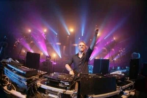 Armin Van Buuren Live Trance & Progressive DJ-Sets Compilation (2012 - 2018) - Picture 1 of 13
