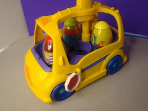 Weebles On The Bus Wobble & Spin School Bus + 4 Weebles Playskool 2010 Hasbro - Picture 1 of 13