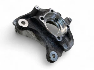Mini Cooper Left Steering Knuckle Carrier 31216876645 F54 F60 - Picture 1 of 10