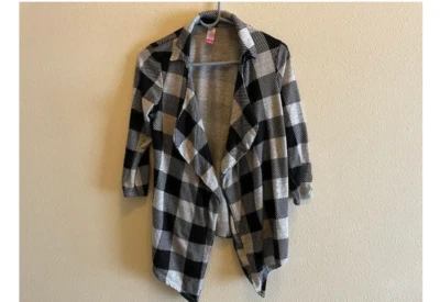 Camisa Junior's No Boundaries envolvente talla M 7-9 gris negra a cuadros manga 3/4 Foto 1 de 4