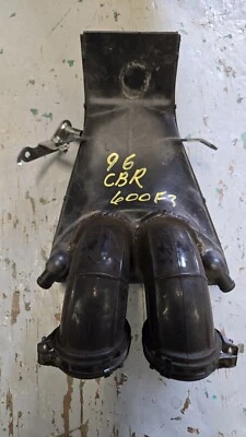 OEM HONDA CBR600F3 SUPER SPORT 1995-1996 DUTO DE INDUÇÃO DE AR DIRETO 17241-MAL-600 - Imagem 1 de 4