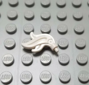 LEGO White Elaborate Castle Minifigure Hat Plume Accessory - Picture 1 of 1