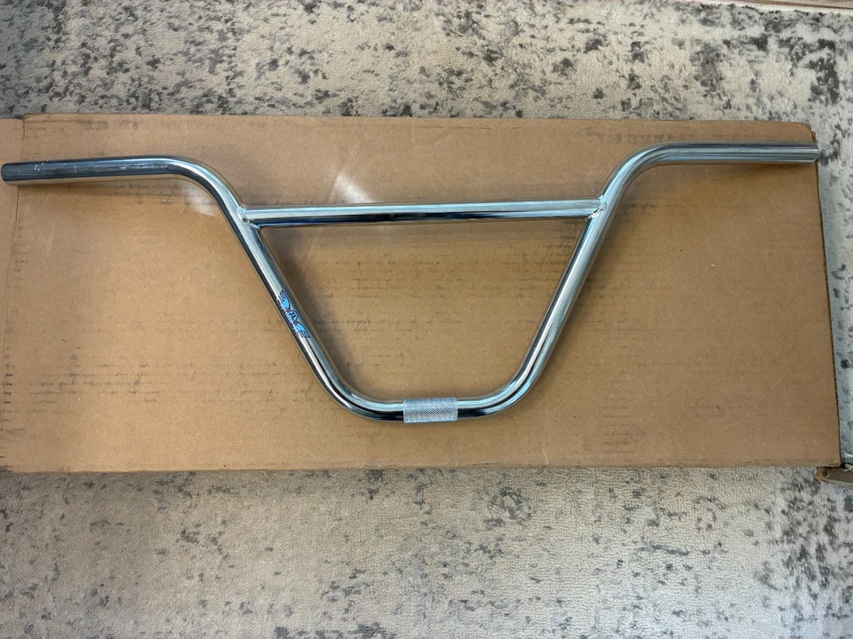 Manillar se Power Wing 9 pulgadas elevación cromo Foto 1 de 1