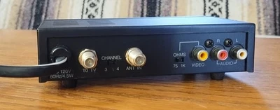 Radio Shack RF Modulator 15-1244 - Image 1 of 4