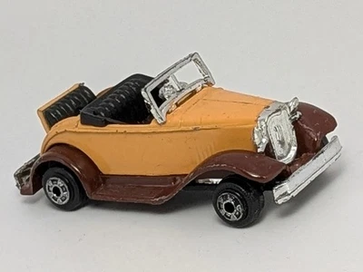 Ford Roadster Zee/Zylmex Wind Racers P325 bronceado con asiento Rumble fundido a presión Foto 1 de 4