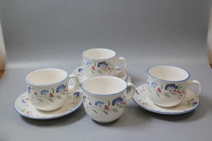 Set of eight charming Royal Doulton English China Expressions Windermere dishes - Picture 1 of 11