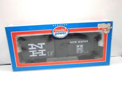 Model Power HO Scale 1:87 New Haven 40' Box Car 32957 Black Used - Image 1 of 4