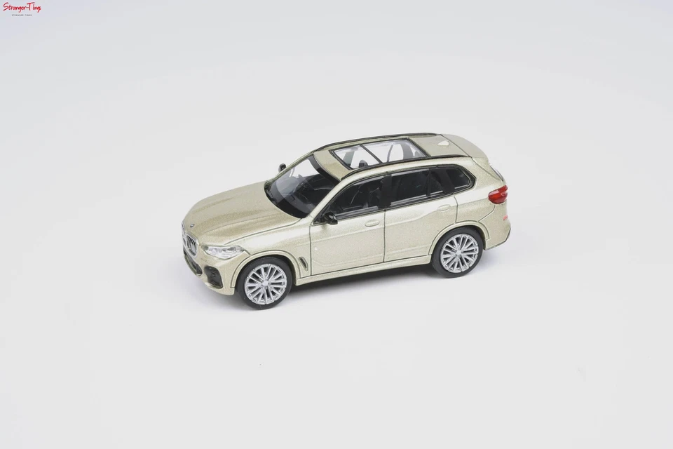Paragon BMW X5 Nardo Gris (RHD) 1/64 Foto 1 de 1