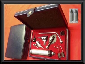 NUEVO Juego de Oftalmoscopio Otoscopio ENT Instrumentos Quirúrgicos +3 bombillas CynMed - Imagen 1 de 1