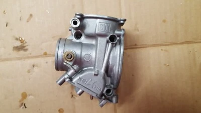 1994 Kawasaki ZX-9R NINJA ZX900 B inner left carburetor body # 2 NICE! - Image 1 of 4