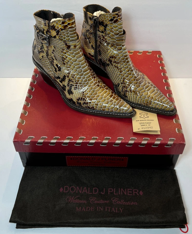 Botas para mujer 7,5 Donald J. Pliner Western Couture con estampado de serpiente en punta y cremallera al tobillo Foto 1 de 4