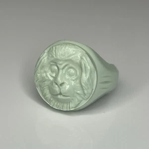 Cracker Jack Mintgrün Hear No Evil Monkey Ring Vintage Kunststoff Spielzeug Preis - Bild 1 von 6