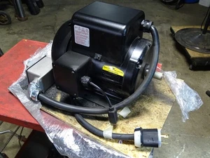 Baldor 3HP Electric Motor 115/208-230V, 1PH,  3450RPM, FR 184Z, 36H633W566G1 - Picture 1 of 10