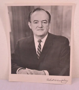 Hubert H Humphrey Signed 8x10 Photo No Cert - Picture 1 of 2