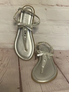 Kid's Copper Key Silver Jewel Strap Flat Sandals Summer Shoes Girls Flip Flops 2 - Picture 1 of 24