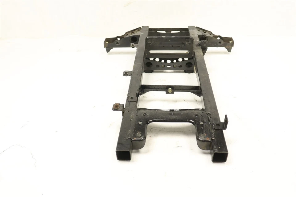 Can-Am Outlander MAX 800 XT 14 Frame Tail Black 705202295 46498 - Imagem 1 de 4