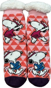 Neu ohne Etikett Snoopy Peanuts Sherpa gefütterte rutschfeste Socken Hausschuhe Einheitsgröße 16 Zoll - Bild 1 von 3