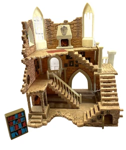 Harry Potter Hogwarts Gryffindor Tower - Picture 1 of 10