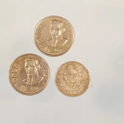 Lot Of 3 Uruguay Coins 1980 1 Nuevo Peso 1981 10 Nuevos Pesos - Image 1 of 4