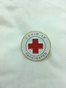 VACCINATED Gold Color Pin Pandemic Operation Warp Speed Police First Responder N - Picture 1 of 1